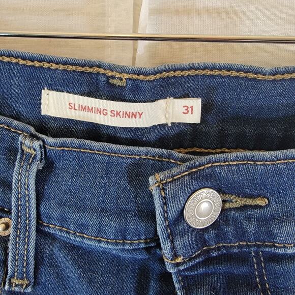 Levi’s Slimming Skinny Women’s Jeans Size 31 Blue Denim Mid Rise - Picture 3 of 5